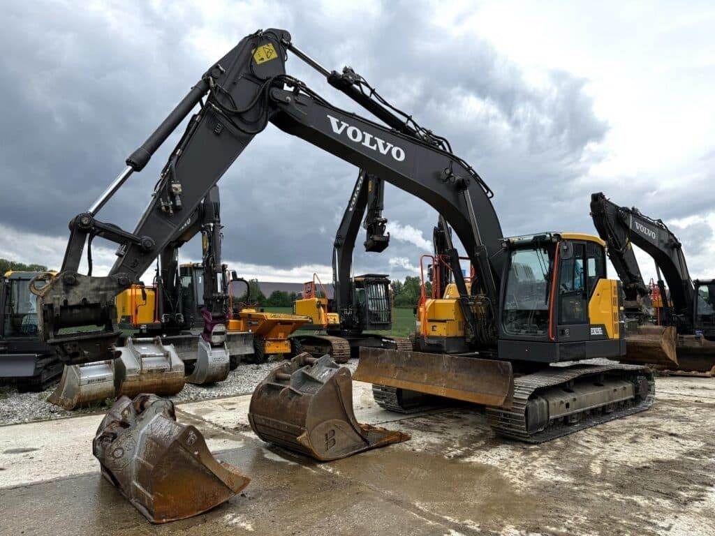 2017 Volvo ECR235EL crawler excavator, front three-quarter view