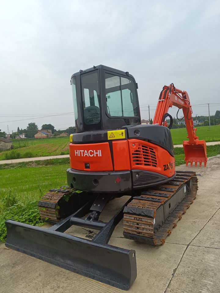 2020 Hitachi ZX50U-2 mini excavator front view