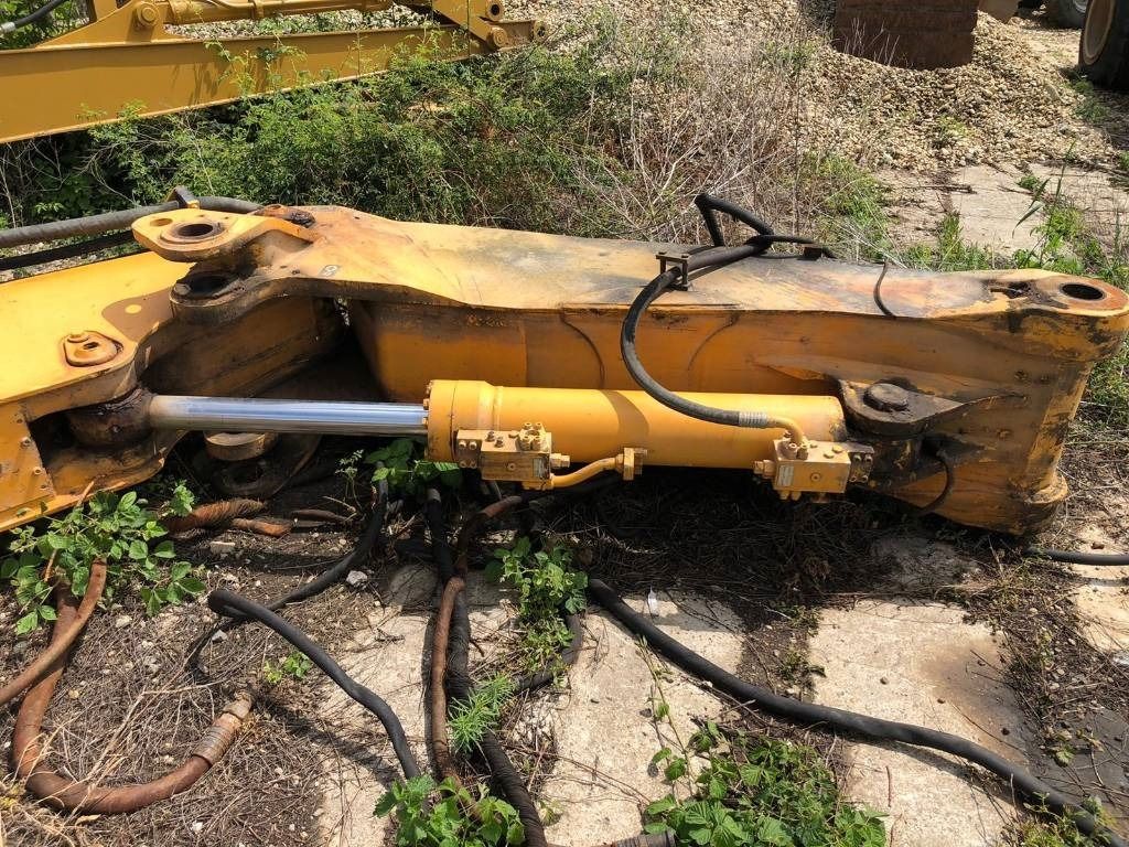 Liebherr 904 crawler excavator boom component