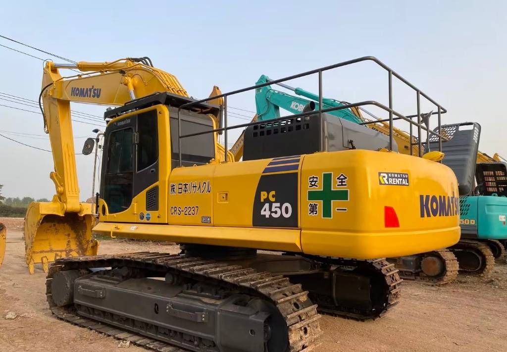 2020 Komatsu PC450-8 crawler excavator, rear three-quarter view