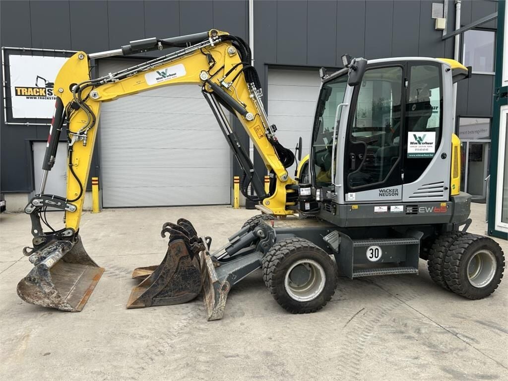 2023 Wacker Neuson EW65 wheel excavator side view