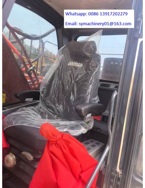 2024 Doosan DX300LC-9C Crawler Excavator interior cab view