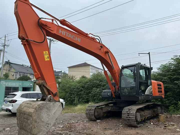 حفارة زاحفة هيتاشي ZX210-3G موديل 2023 حفارة زاحفة هيتاشي ZX210-3G موديل 2023