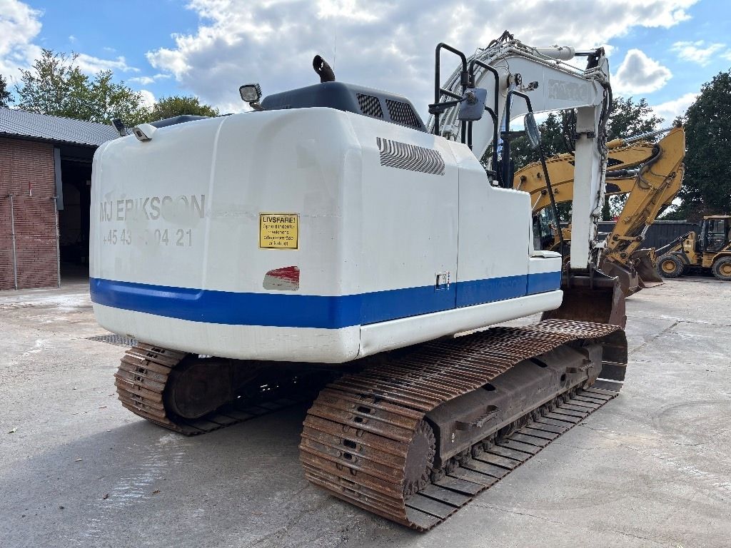 2013 Caterpillar 320E crawler excavator rear view