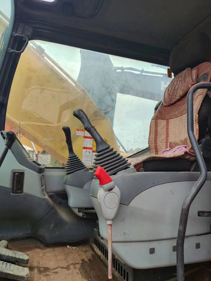 2018 Komatsu PC300-7 crawler excavator interior cab view