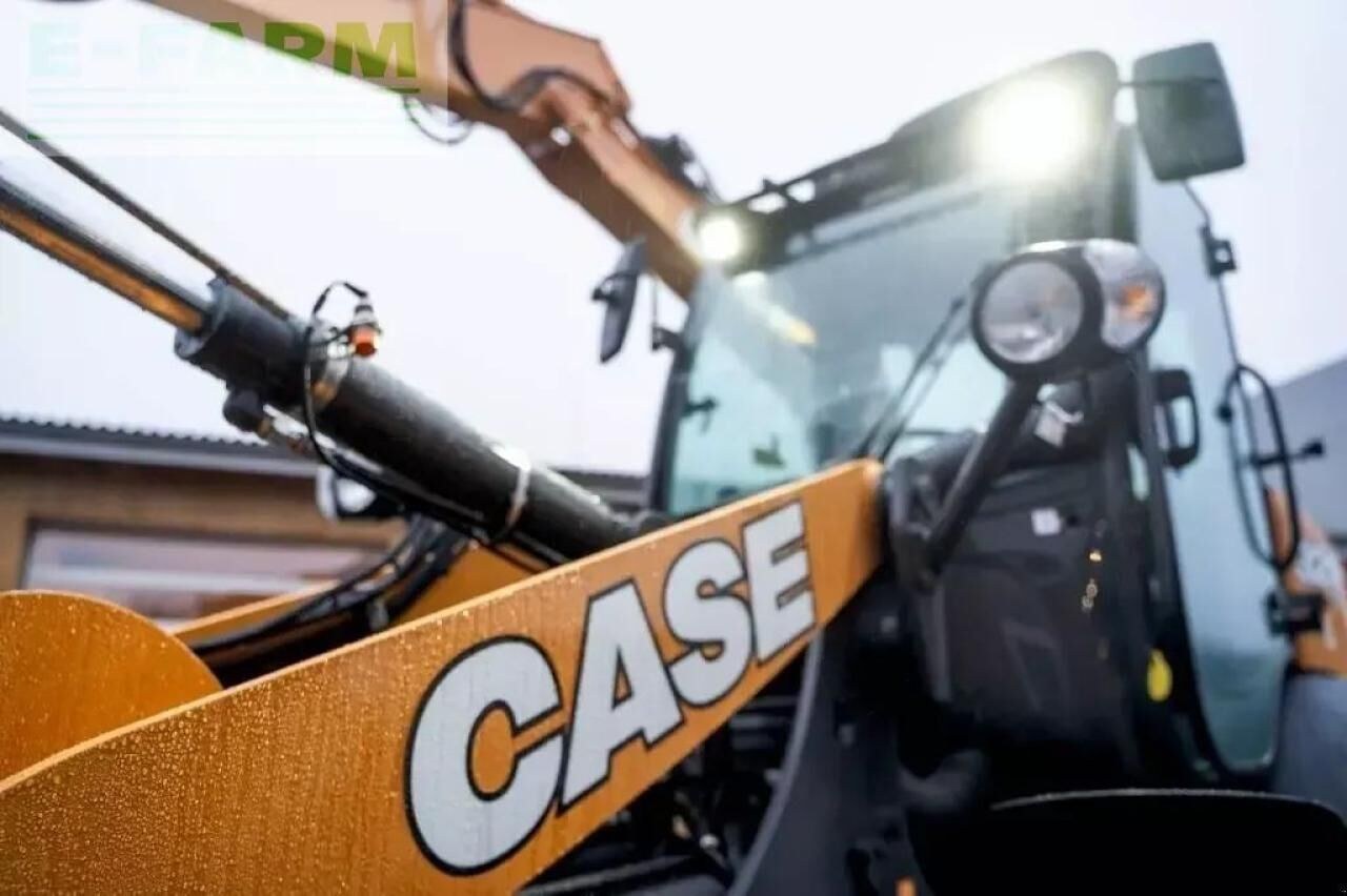 2022 CASE 321 F mini excavator, close-up of cab and boom 2022 CASE 321 F mini excavator, close-up of cab and boom