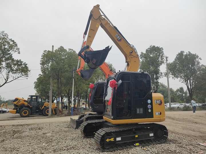 2022 Caterpillar 307E mini excavator, side profile view