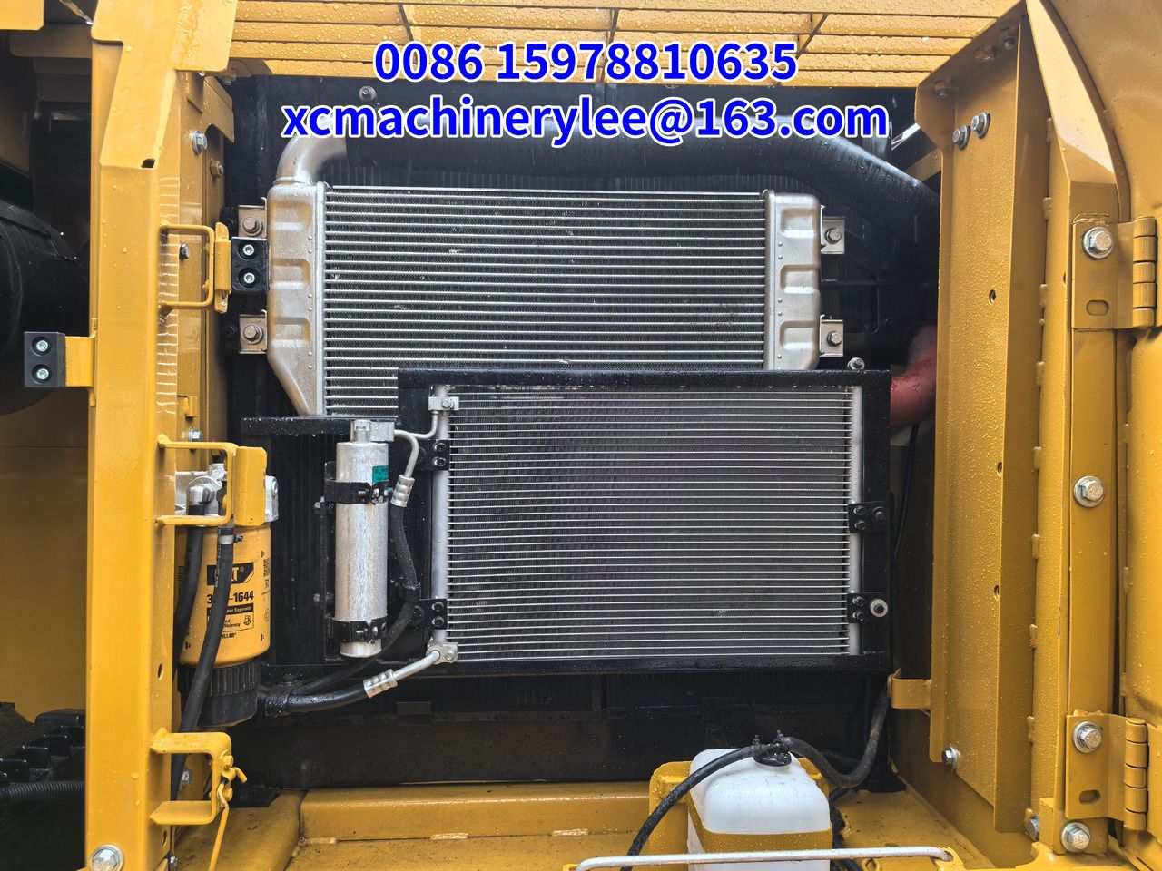 2023 Caterpillar 320D2 Raupenbagger Motorraum Ansicht