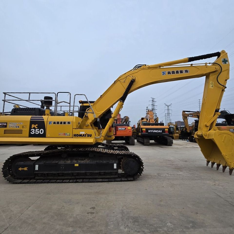 2019 Komatsu PC350-7 crawler excavator, side profile view