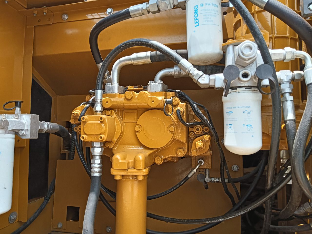2023 Caterpillar 342D crawler excavator hydraulic system detail