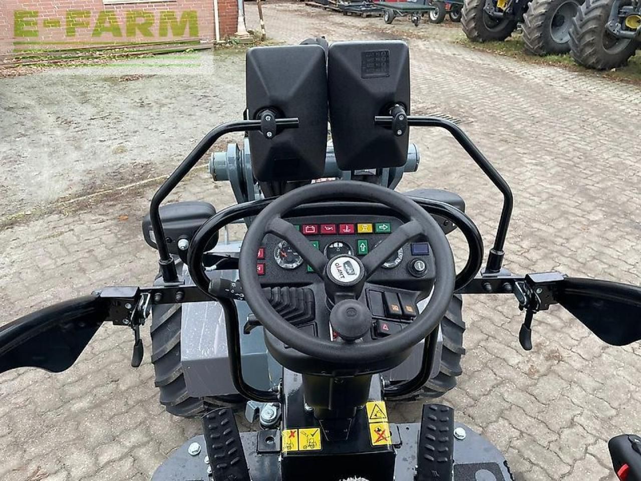 Giant G2300 HD mini excavator operator station view