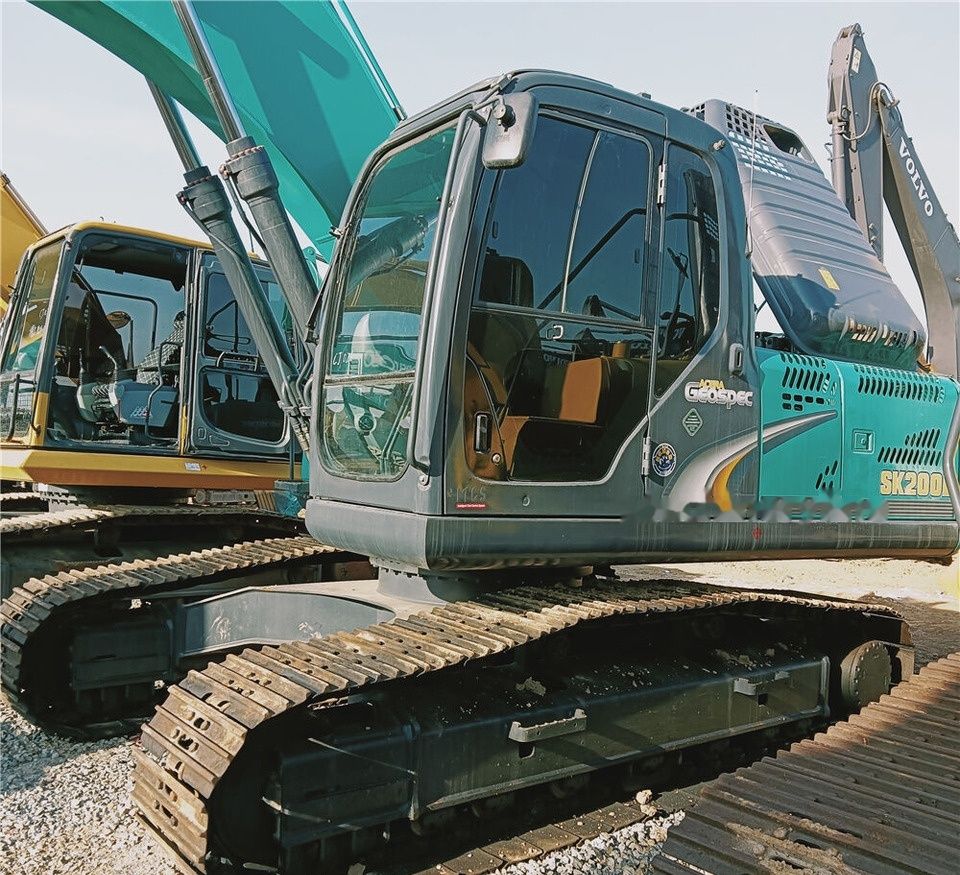 2018 Kobelco SK200D crawler excavator, side view