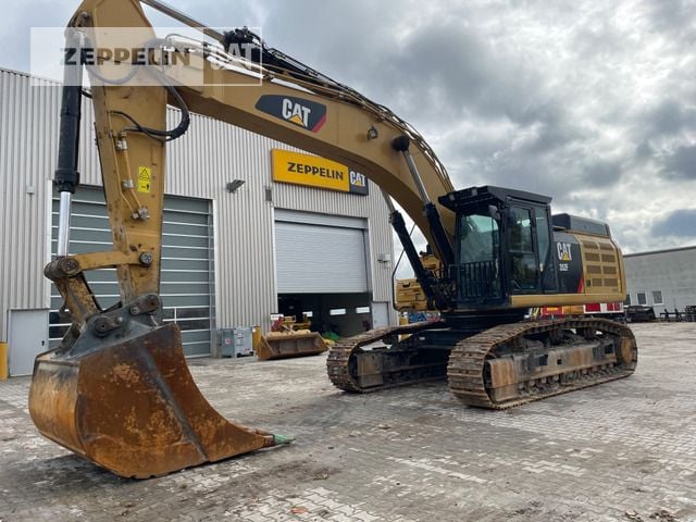 2019 Caterpillar 352F crawler excavator, side profile view