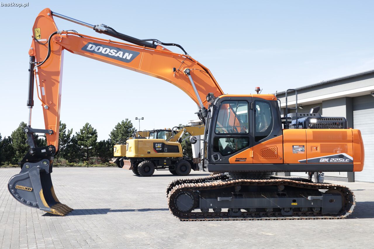2022 Doosan DX225LC-7 crawler excavator, side view