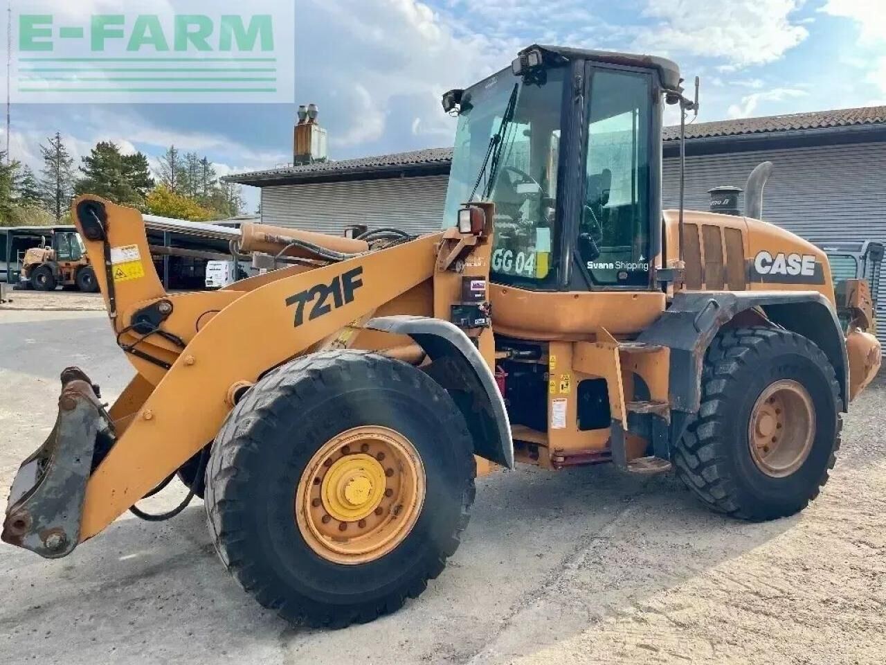 2012 CASE 721F wheel loader, front three-quarter view 2012 CASE 721F wheel loader, front three-quarter view