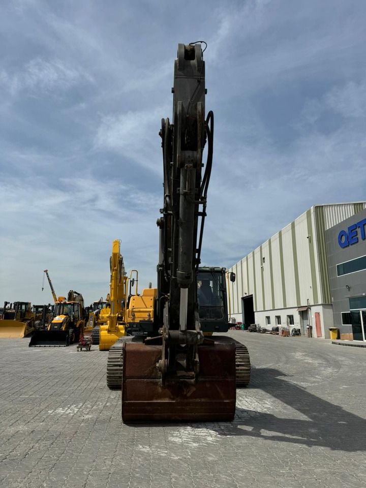 2018 Volvo EC480DL crawler excavator, front view
