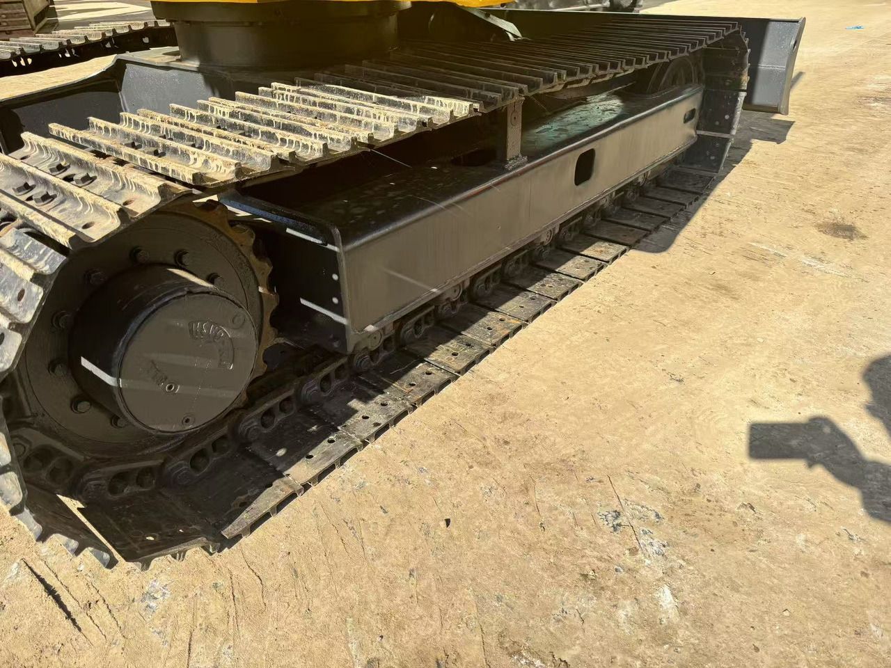 2018 Komatsu PC60-7 crawler excavator track assembly