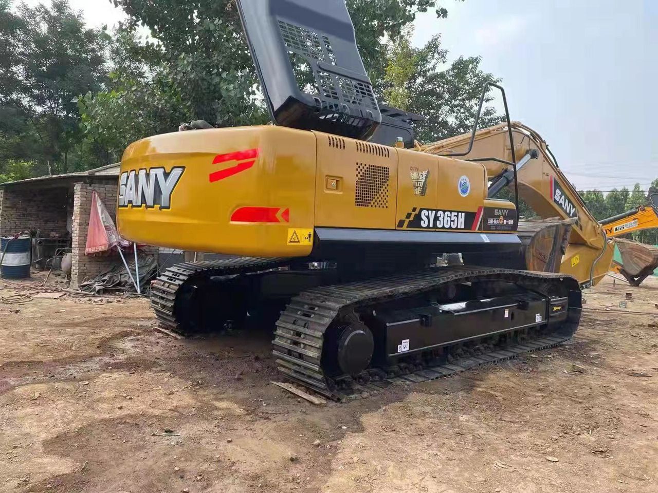 2025 Sany SY365H excavator rear three-quarter view 2025 Sany SY365H excavator rear three-quarter view