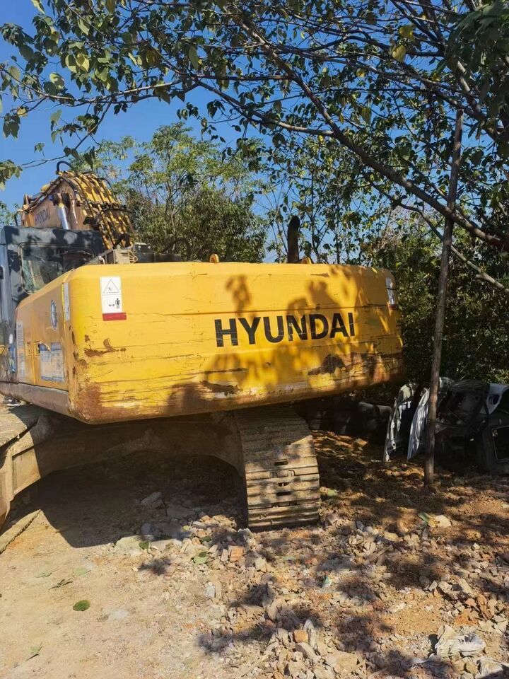 2022 Hyundai R335LC-7T excavator rear view