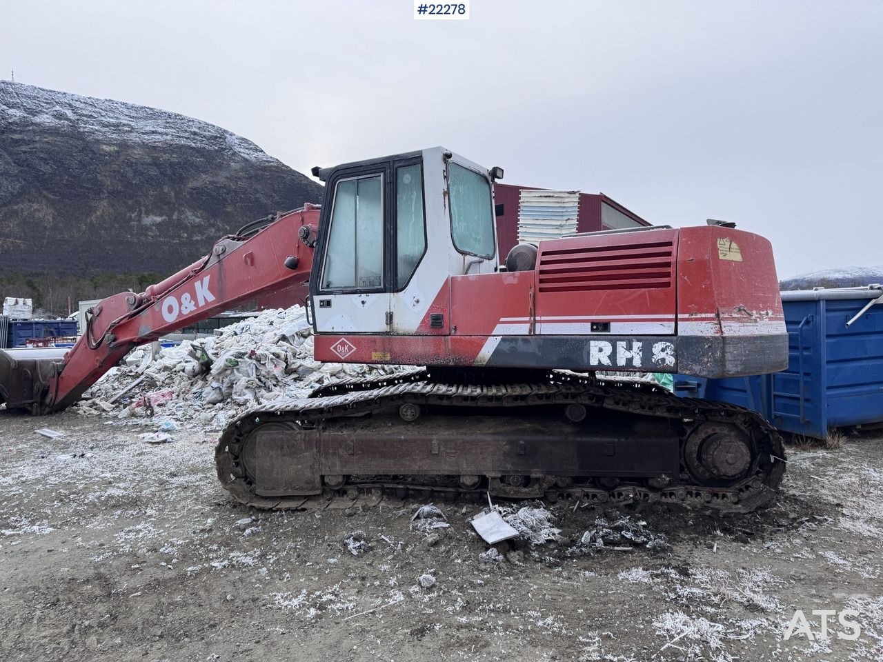 1998 O&K RH8 crawler excavator, side profile view