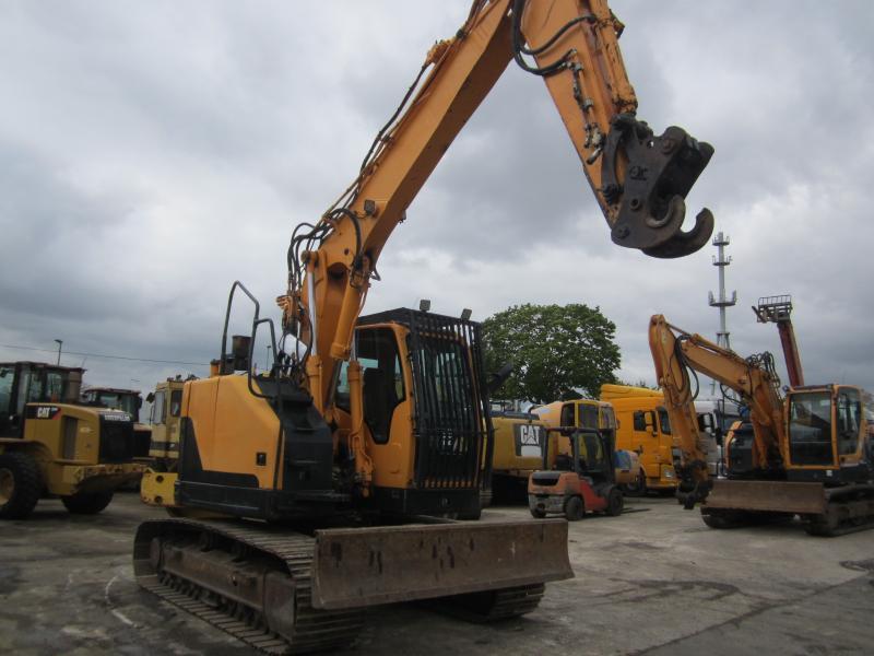 2014 Hyundai R145LCR-9A crawler excavator, front three-quarter view