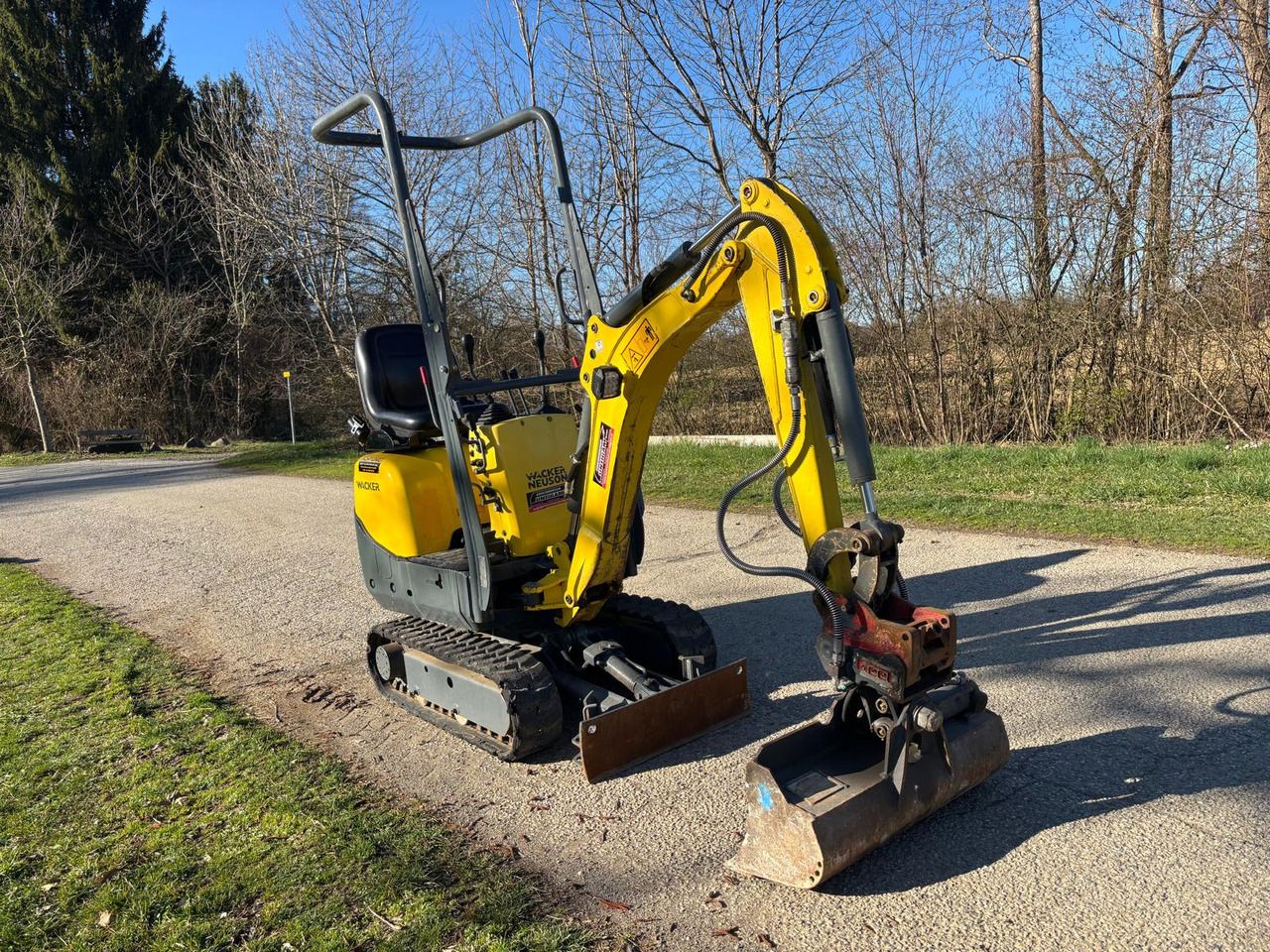 2019 Wacker Neuson 803 mini excavator, rear three-quarter view