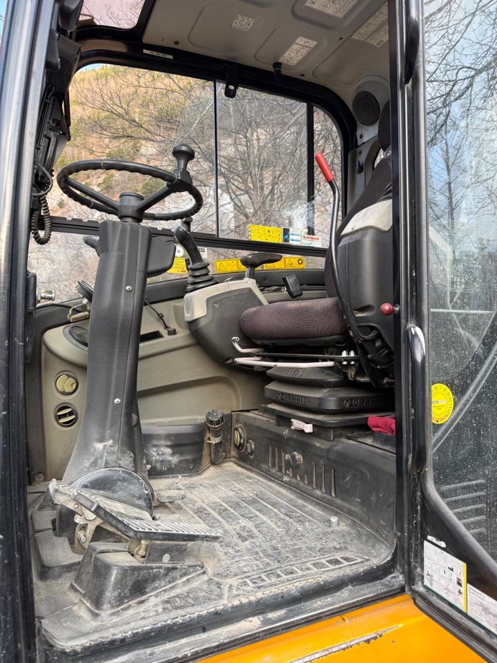 2014 Wacker Neuson 6503-2 wheel excavator interior view