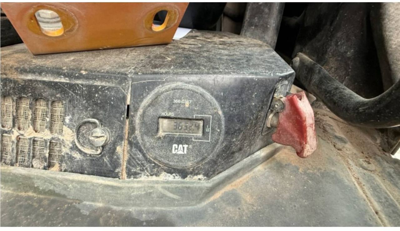 2020 Caterpillar 315FLCR hour meter close-up