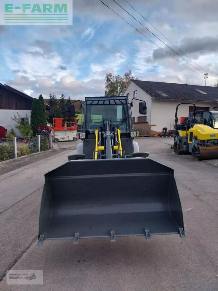 2018 Kramer 5075 mini excavator, front view
