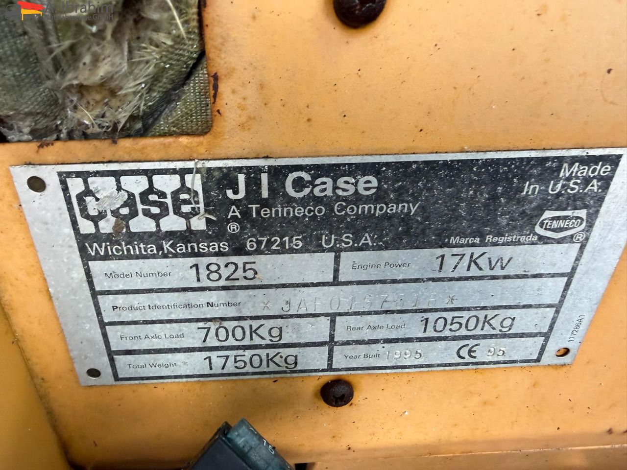 1995 CASE 1825 identification plate close-up 1995 CASE 1825 identification plate close-up