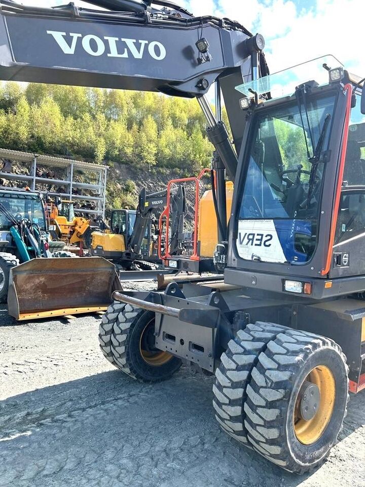 2020 Volvo EWR150E wheel excavator, front three-quarter view