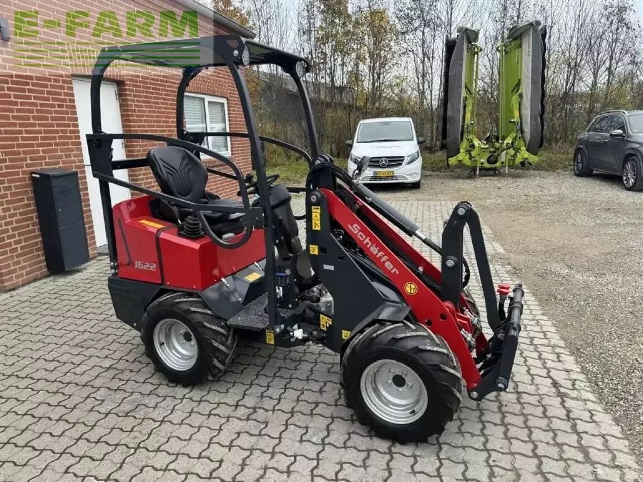 2025 Schäffer 1622 mini excavator, side view 2025 Schäffer 1622 mini excavator, side view