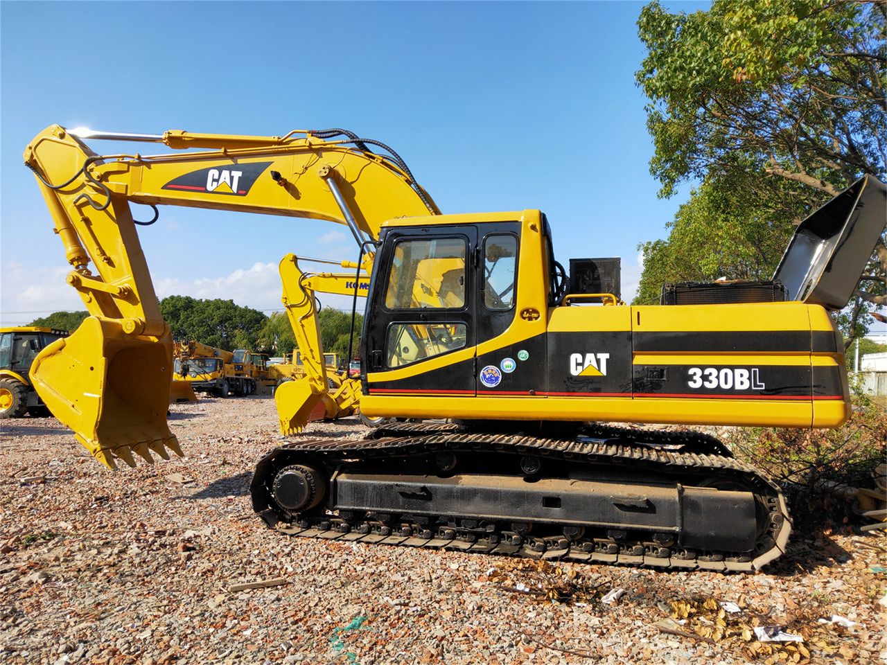 2022 Caterpillar 330BL crawler excavator side view