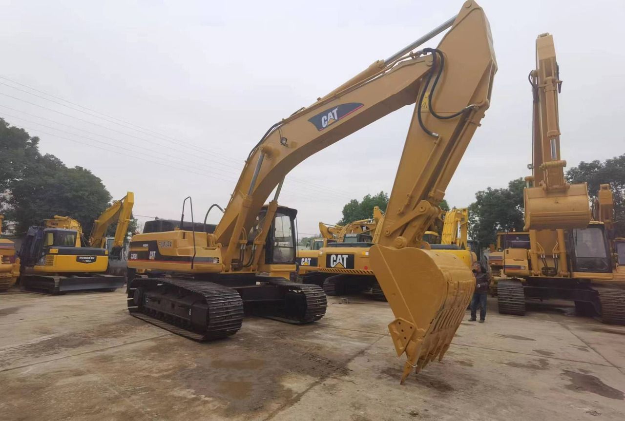 2012 Caterpillar 330BL crawler excavator, side view