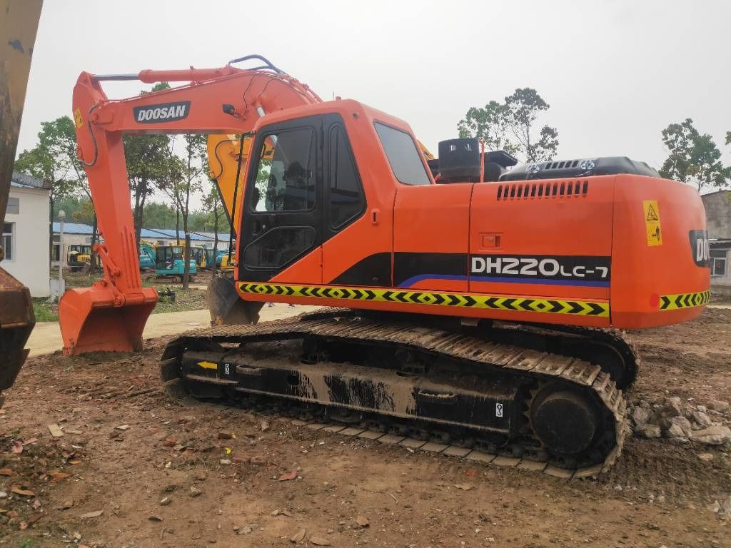 2023 Doosan DH220LC-7 crawler excavator, side view