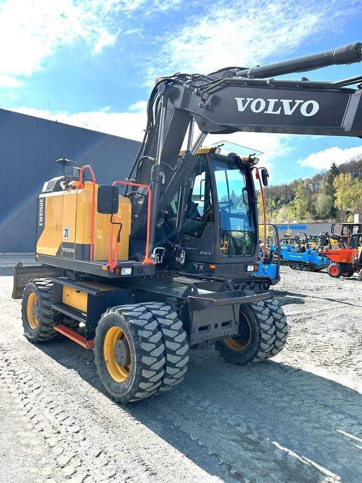2020 Volvo EWR150E wheel excavator, front three-quarter view