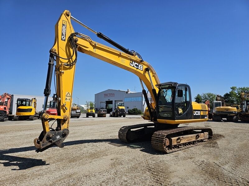 2011 JCB JS210LC crawler excavator, side profile view