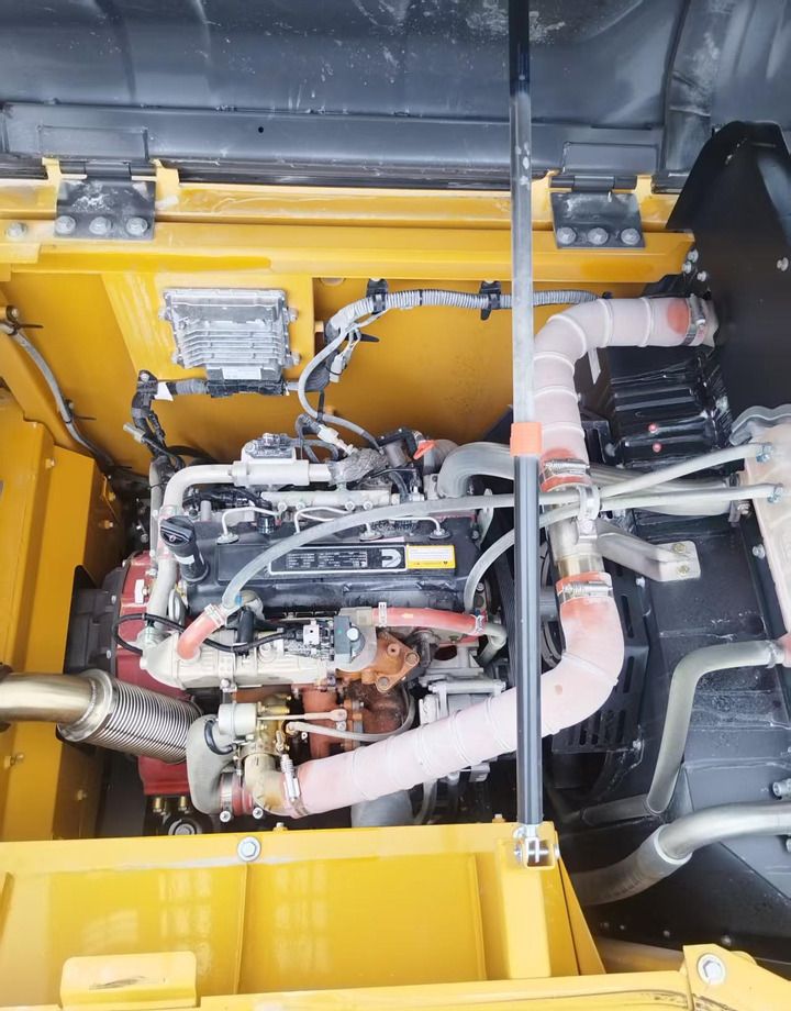 2025 XCMG XE205GA crawler excavator engine compartment view 2025 XCMG XE205GA crawler excavator engine compartment view