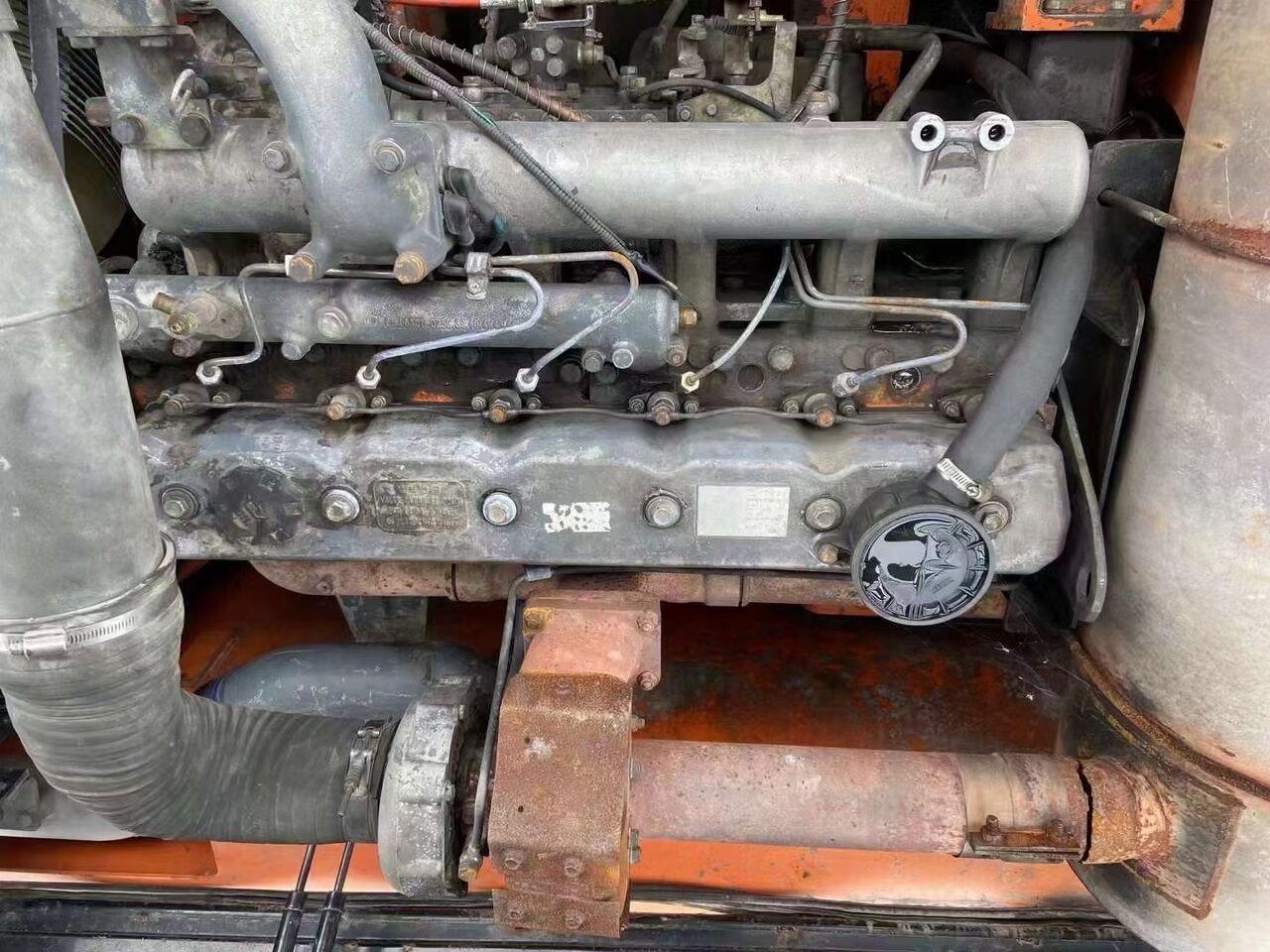 2022 Doosan DH500LC-7 excavator engine bay view 2022 Doosan DH500LC-7 excavator engine bay view