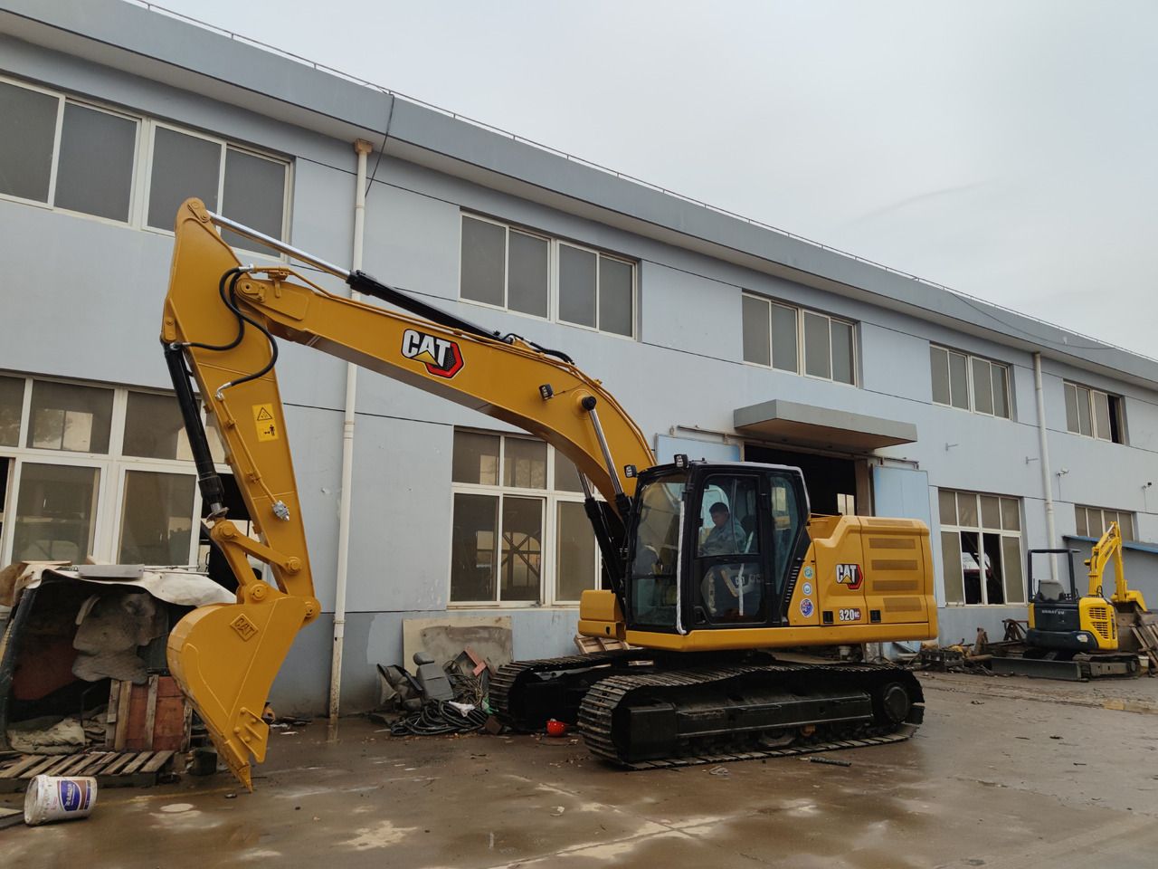 Caterpillar 320GC crawler excavator, side view