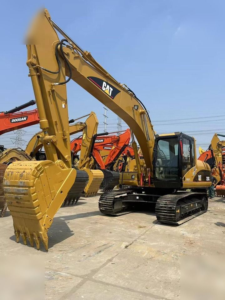 2008 Caterpillar 320CL гусеничний екскаватор, передній три чверті