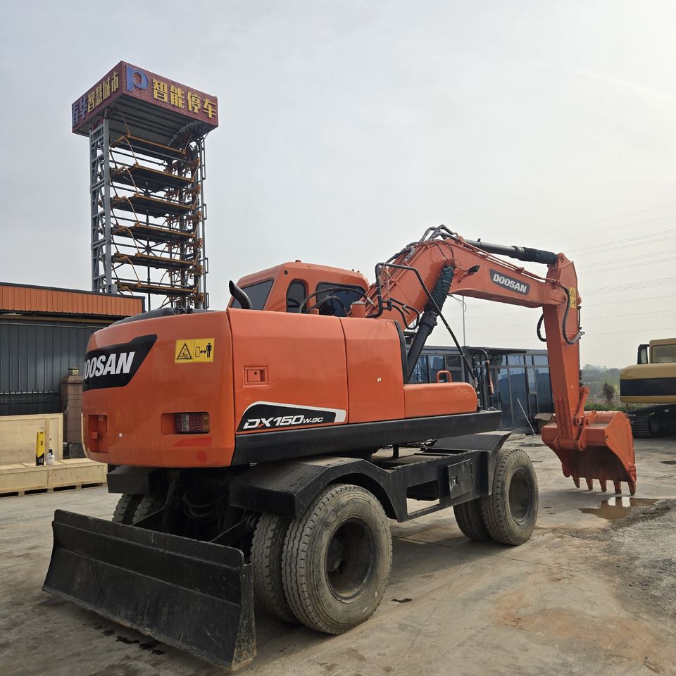 2020 Doosan DX150W-9C wheel excavator, rear three-quarter view