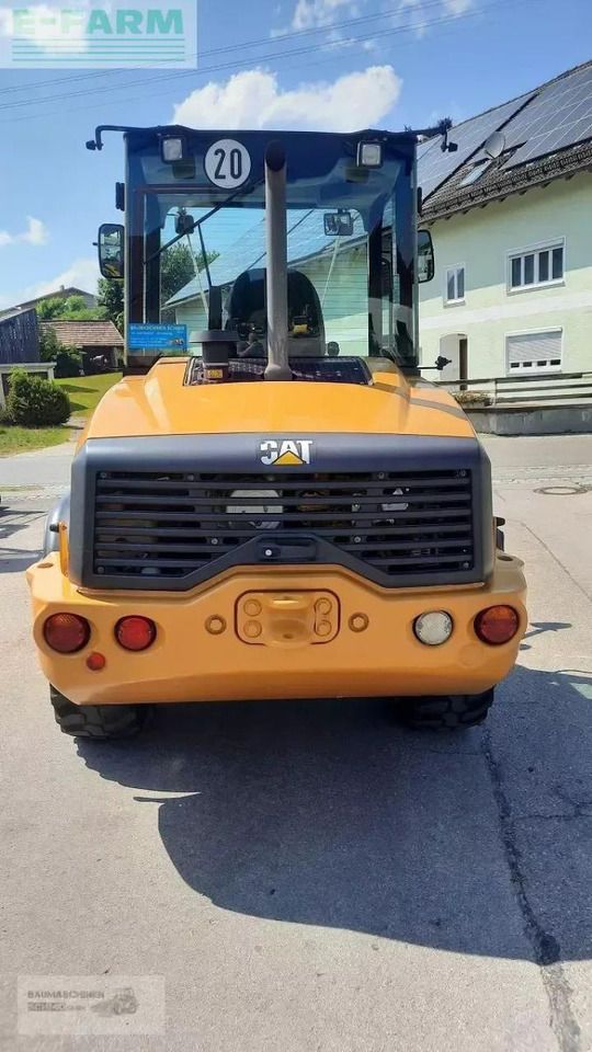 2017 Caterpillar 908M mini excavator, front view 2017 Caterpillar 908M mini excavator, front view