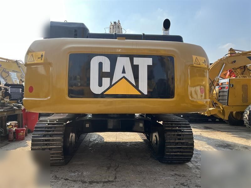 2019 Caterpillar 336D2 crawler excavator rear view