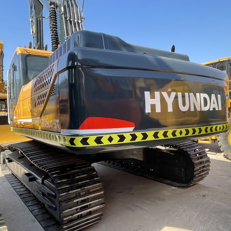 2023 Hyundai R305LC-9T crawler excavator rear view