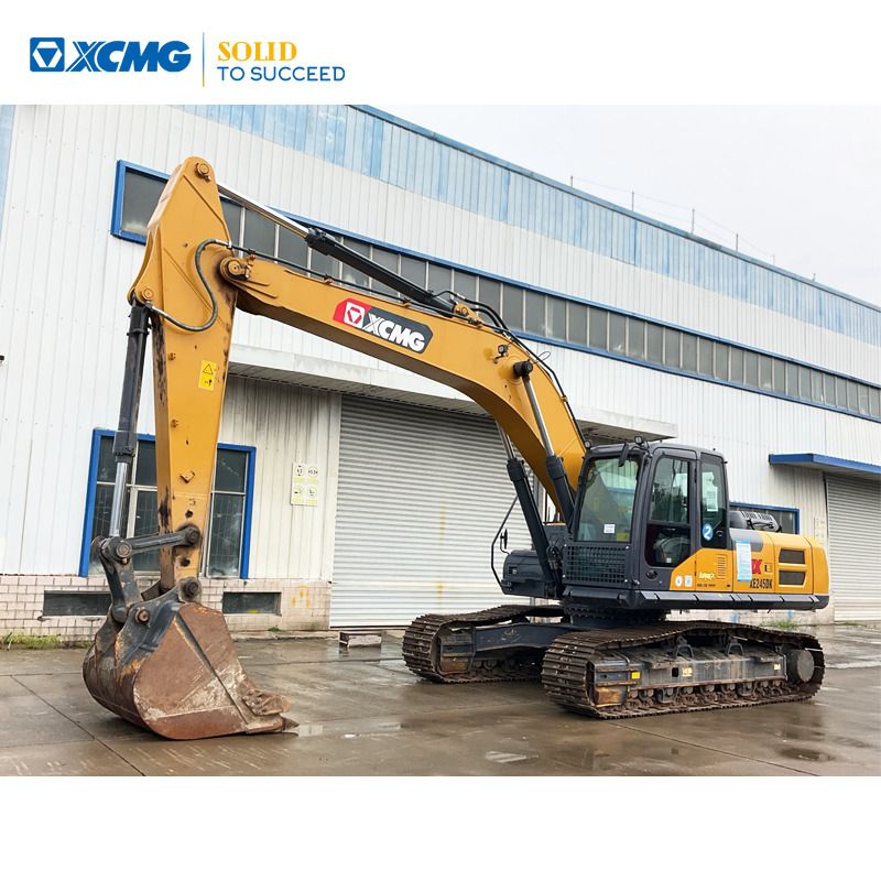 2022 XCMG XE245DK crawler excavator, side view