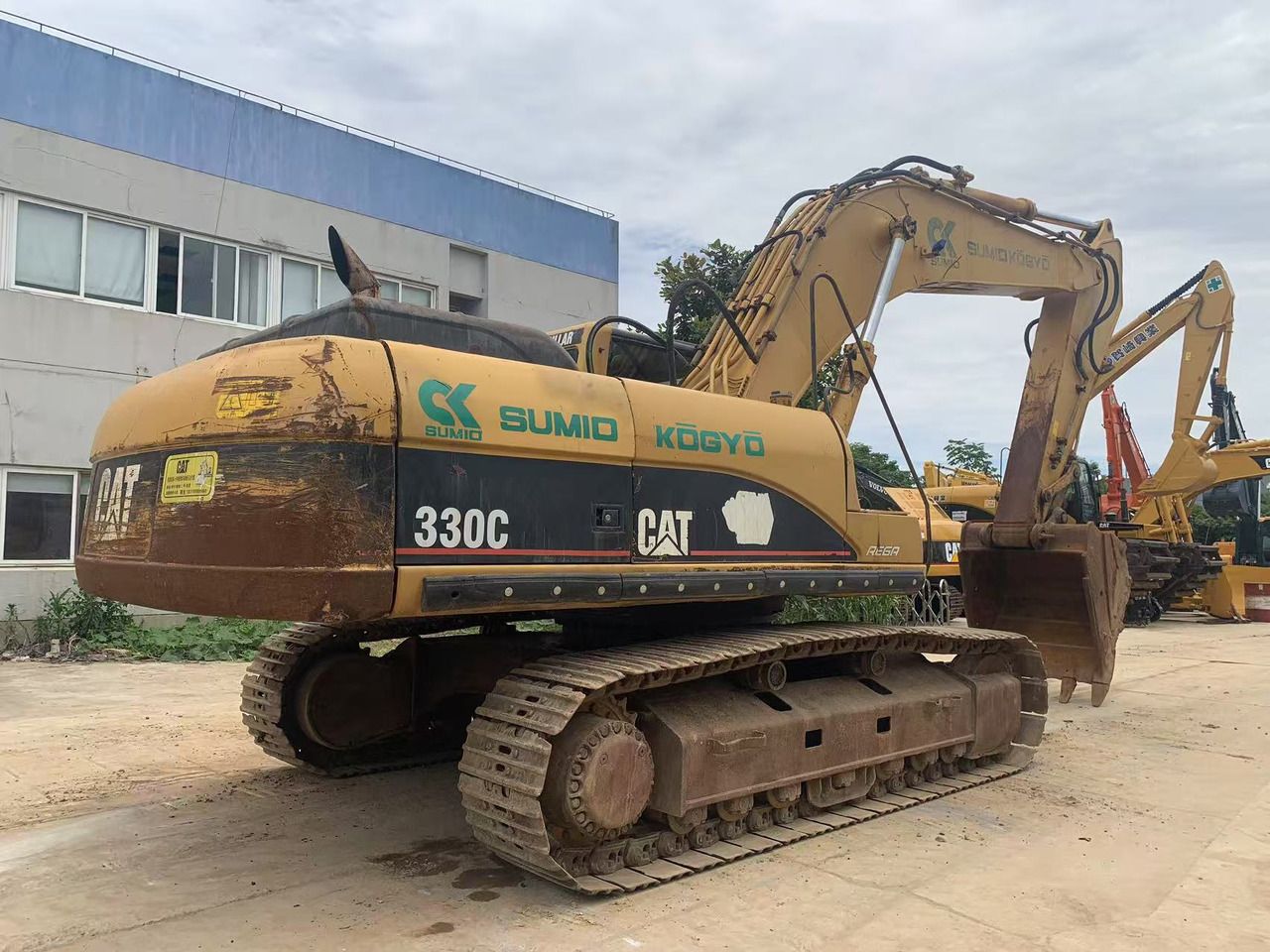 2017 Caterpillar 330C crawler excavator, rear three-quarter view