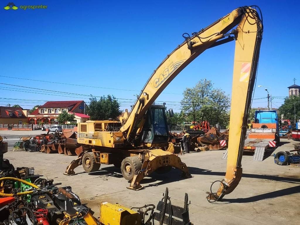 2001 CASE 1188 P wheel excavator side view 2001 CASE 1188 P wheel excavator side view