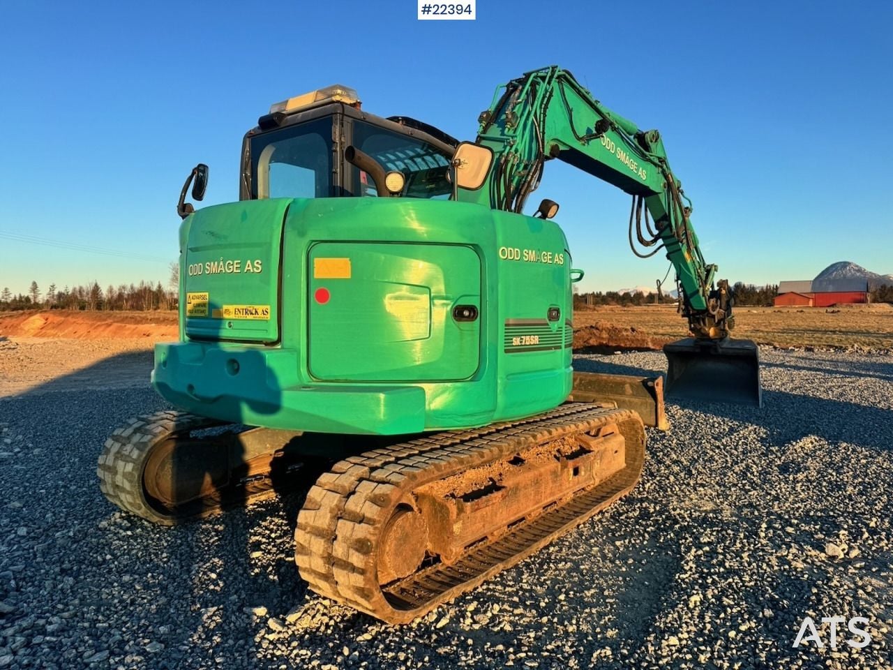 2016 Kobelco SK75SR-3E crawler excavator, rear three-quarter view 2016 Kobelco SK75SR-3E crawler excavator, rear three-quarter view