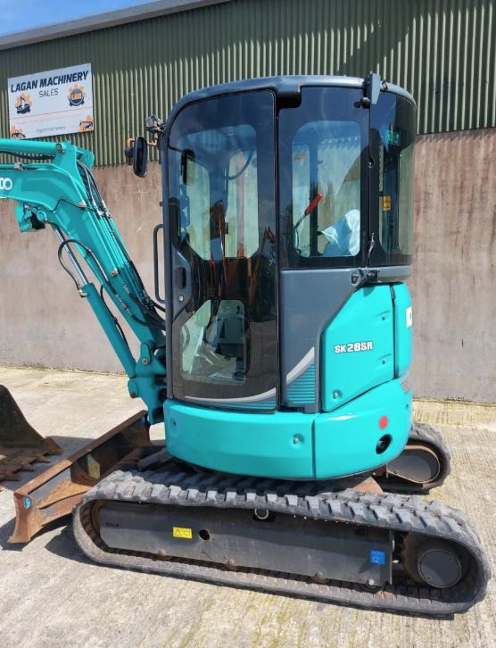 2016 Kobelco SK28SR-6 mini excavator, side view